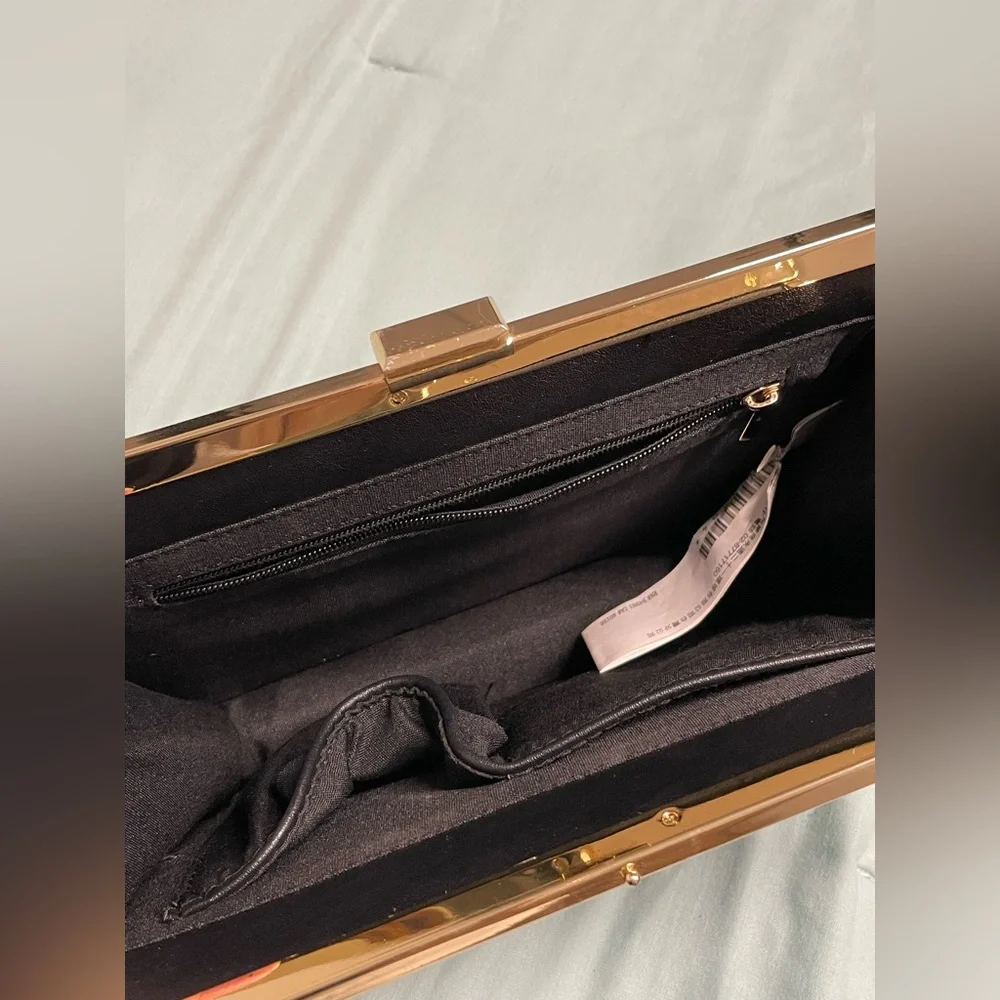 Small Party Clutch - Picture 2 of 3